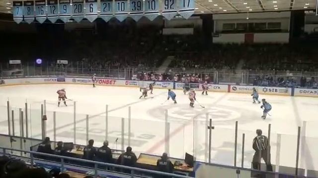 ХК СИБИРЬ VS Автомобилист смотреть онлайн