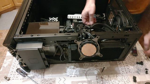 Be Quiet! DARK ROCK PRO 4 против ASUS ROG RYUJIN 240.