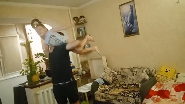 папа дома смотреть онлайн