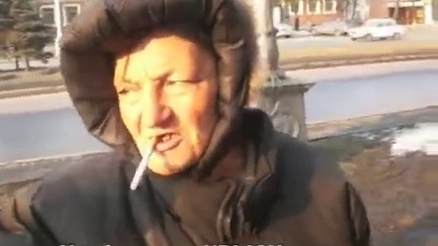 СУМАСШЕДШАЯ БОМЖИХА С КРЫСОЙ смотреть онлайн