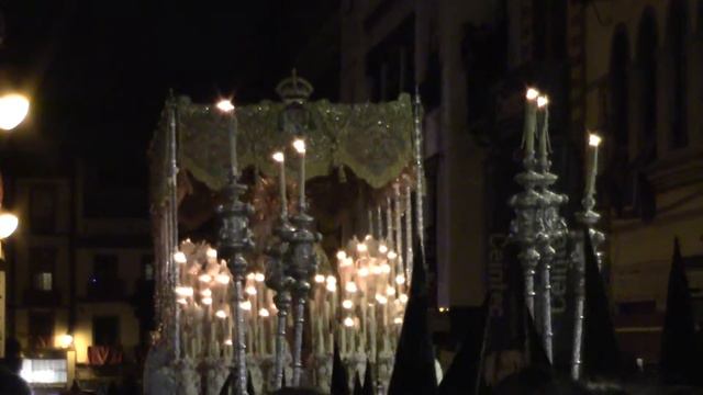 La Macarena por Cuesta del Rosario. Madrugá 2018 смотреть онлайн