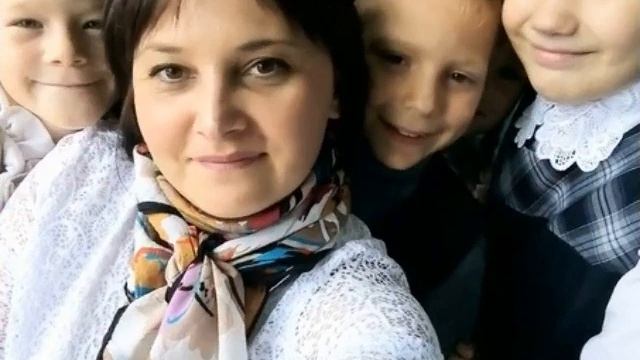 С днём учителя. Блогадарим родителей за подарок . смотреть онлайн