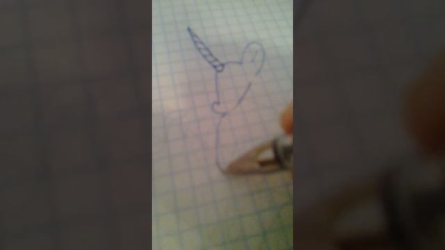 Уроки рисования как нарисовать летающего пони с приподнятым копытом или Пегаса смотреть онлайн