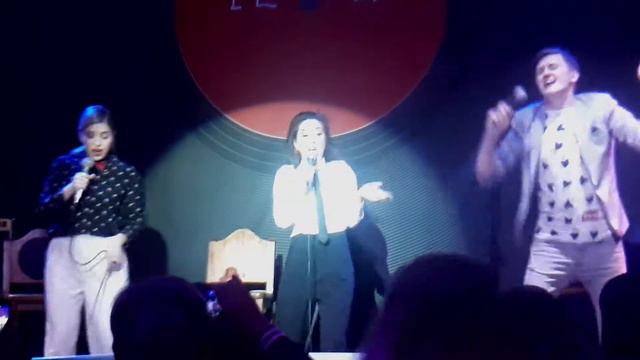 А. Вавилова, Ю. Чуракова -  It's Raining Men