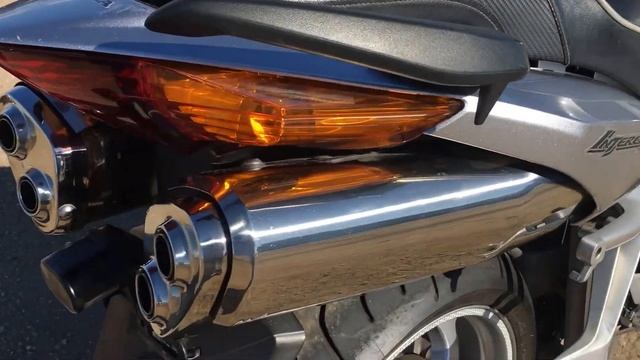 Light Silver 2005 VFR 800 смотреть онлайн