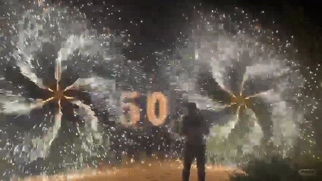 Наземный Фейерверк на юбилей 50 лет с салютом смотреть онлайн