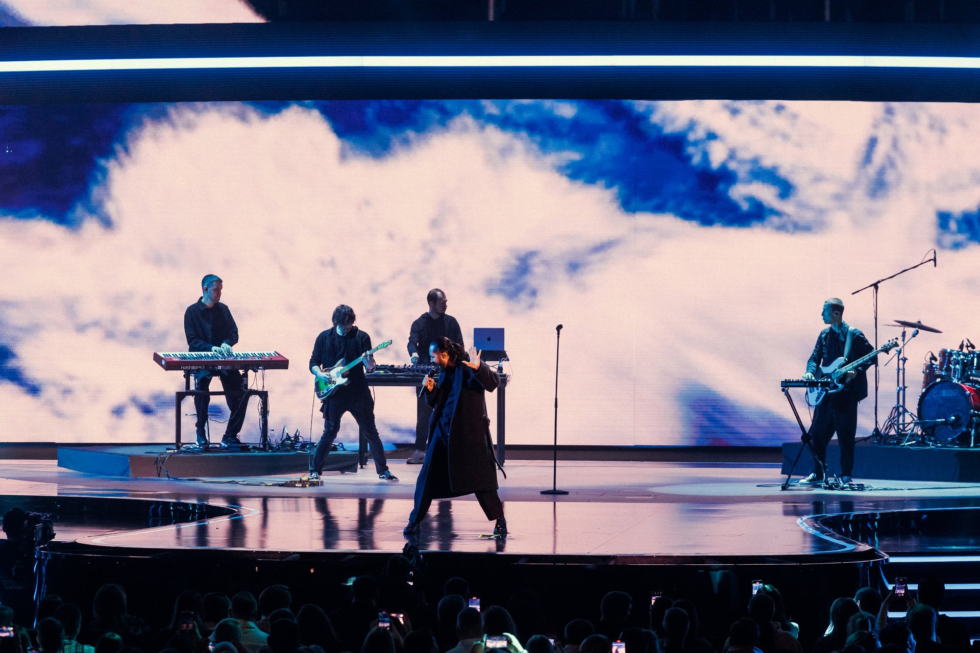 Мот — «Мурашками» (Музыкальная премия «Виктория 2024») смотреть онлайн