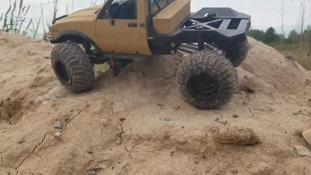 c14 on a c34km frame with mn90 tires on 3s lipo, plus mud trucks смотреть онлайн