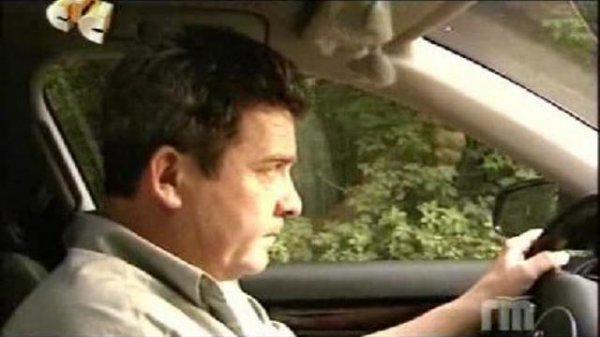 НУ КТО ТАК ЕЗДИТ