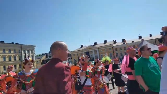 HELSINKI SAMBA CARNAVAL смотреть онлайн