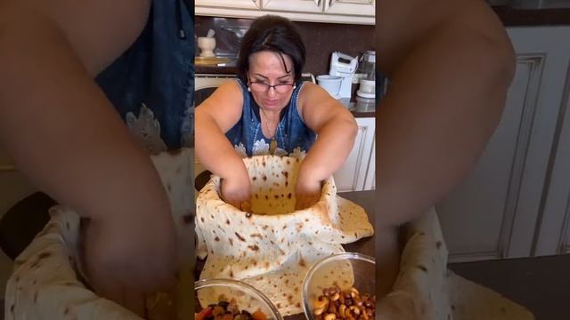 Զատկի չամիչով, լավաշով փլավ | Армянский сладкий пасхальный плов смотреть онлайн