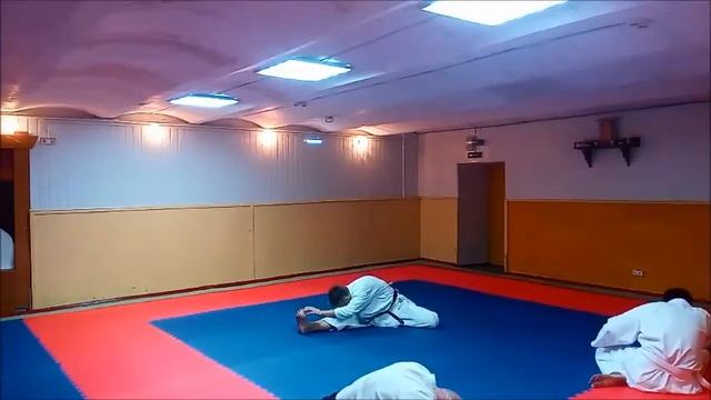 Растяжка в каратэ смотреть онлайн