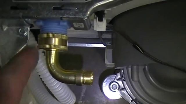 Installing a water supply fitting on a dishwasher made easy. смотреть онлайн