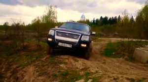 Ford Explorer 4 Off-road Diagonal Test