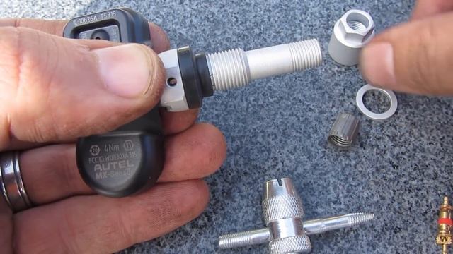 Install New TPMS Sensor DIY Without Needing Rebalance смотреть онлайн