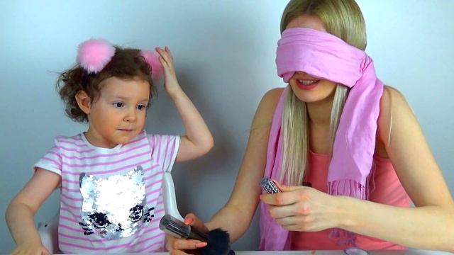 Челлендж Макияж с закрытыми глазами Часть 1 смотреть онлайн