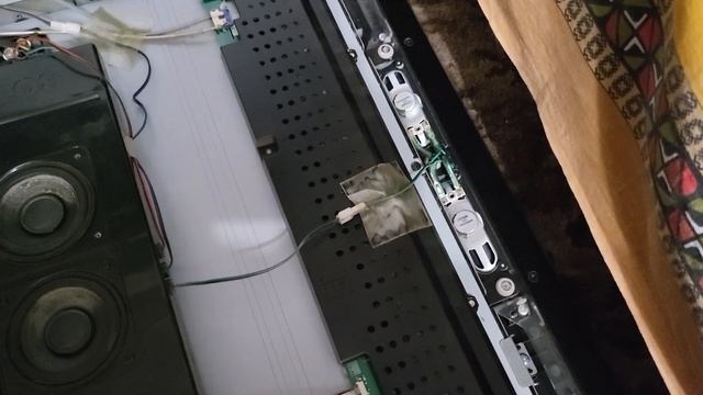 8 динамиков в LCD телевизоре - Samsung le40f86bd смотреть онлайн