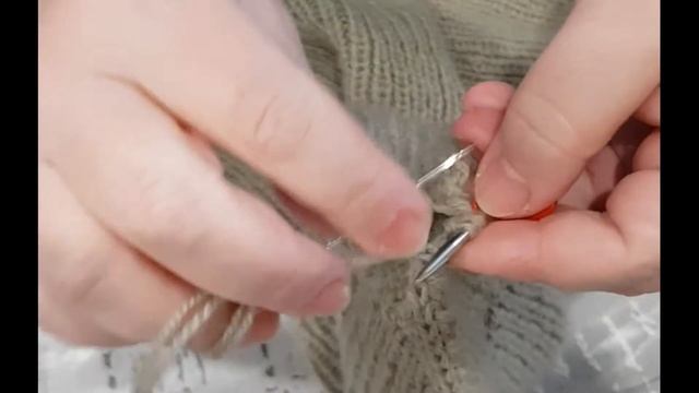 Уроки вязания спицами. Как стянуть макушку вязаной шапочки смотреть онлайн