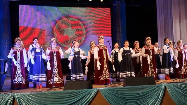 Зори Иртыша & Хор Русской Песни - Белолица смотреть онлайн
