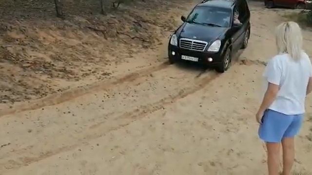 тест-драйв SsangYong Rexton и Suzuki xs4 смотреть онлайн