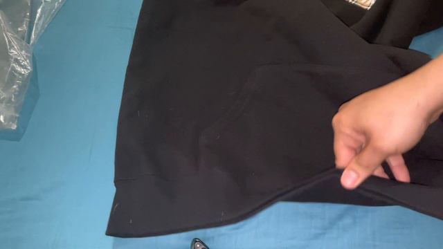 A quick look at the Supreme x Burberry Box Logo Hooded Sweatshirt. смотреть онлайн