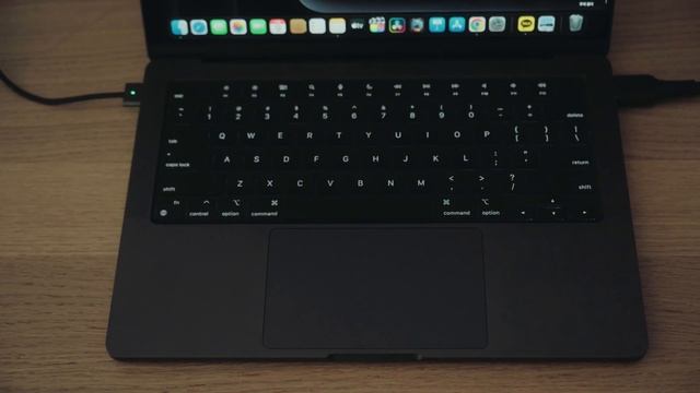 애플 맥북 프로 M3 Pro 스페이스 블랙 언박싱 지금 사면 안되는걸까?