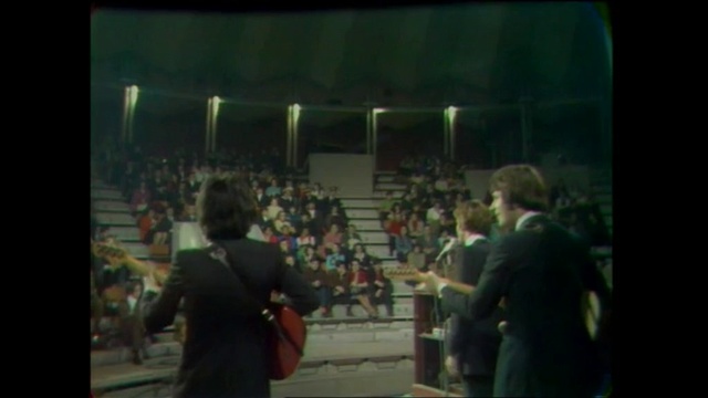 Jacques Dutronc - Il est 5 Heures, Paris s'éveille - Emission Tous en Scène 28 Mars 1969 смотреть онлайн