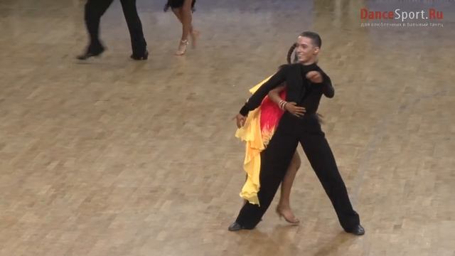 Григорьян Артур - Григорьян Наталия, 1.2 Jive смотреть онлайн