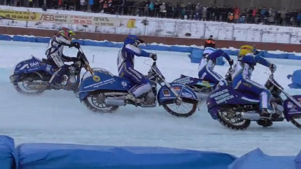 Чемпионат России по ледовому спидвею.Суперлига.2 этап.Команды.13.12.2015.Заезд №6 смотреть онлайн