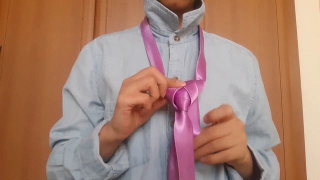 tie a tie, how to tie a tie, cool tulip necktie| نحوه بستن کراوات смотреть онлайн