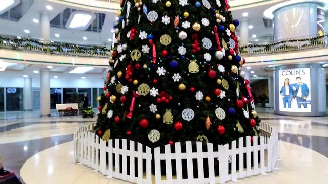 Новогодняя елка в ТЦ СТОЛИЦА. Новый год! HappyNewYear!