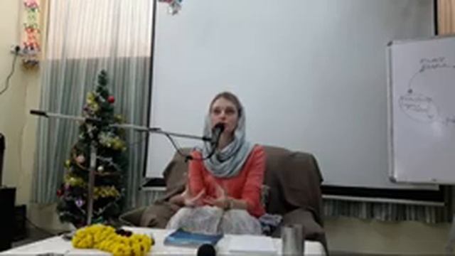 4. Е. М. Джахнави матаджи. Вайшнавский этикет. 10.01.2020 г. Лекция 4. смотреть онлайн