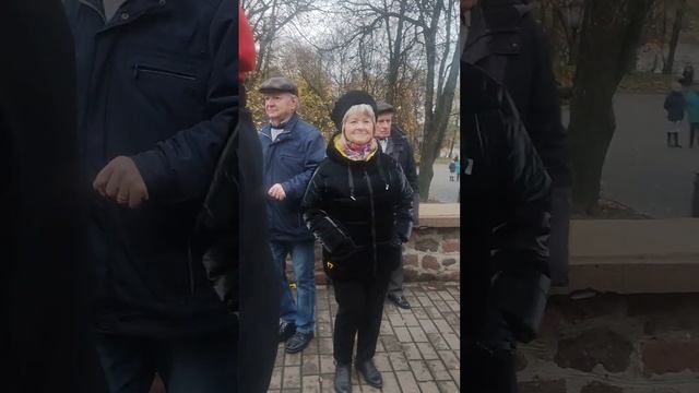Рябина и калина.......29.10.22 Гомель парк Луначарского ? смотреть онлайн