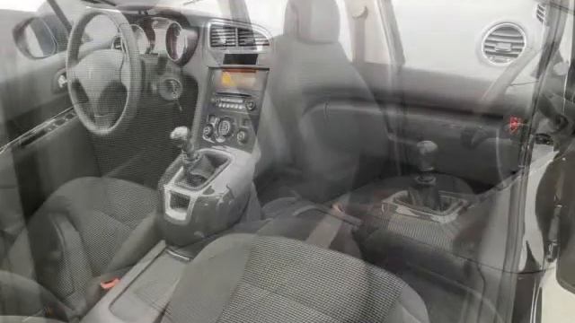 PEUGEOT 5008 1.6 HDi 115CV Active 7 posti смотреть онлайн