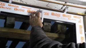 Сам установил окна - простой монтаж своими руками.