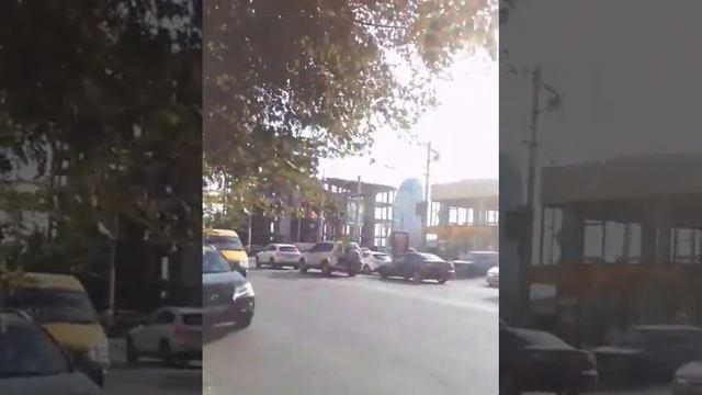 video walk. The stop is called "Contemporary" . смотреть онлайн