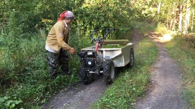 В лесу всё есть, и от запора и от поноса. Мотоблок Угра НМБ-1Н10 с прицепом. смотреть онлайн