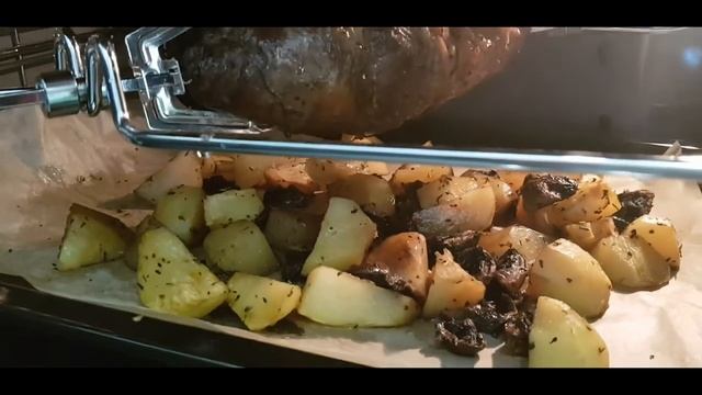 Газовая духовка Luxor Qualität 60 GBO Grill Мясо на гриле (работает вертел + гриль + конвектор ) смотреть онлайн