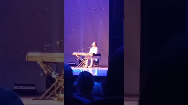 Александр Бардин песня про маму 21.10.2022 смотреть онлайн