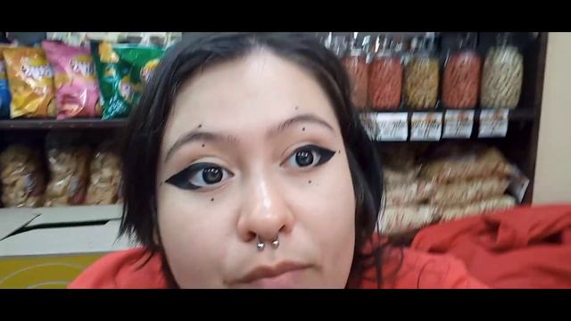 Влог : День 2. Снова работа в пивнухе :") смотреть онлайн