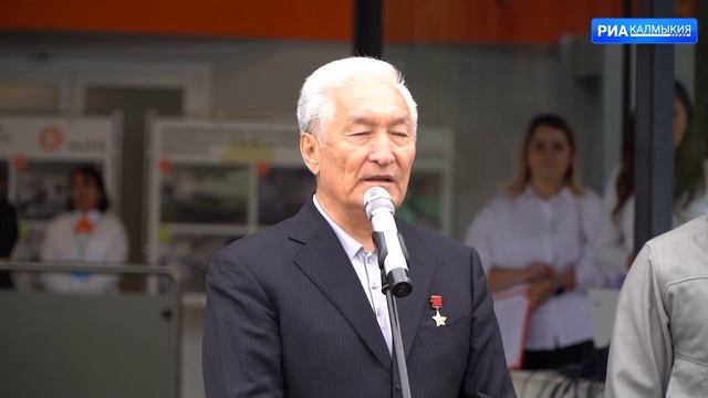 В Элисте ко Дню города открыли аэровокзальный комплекс смотреть онлайн