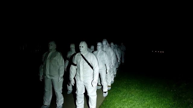 Dutch Guerilla Mask Force | Witte Pakken Mars смотреть онлайн