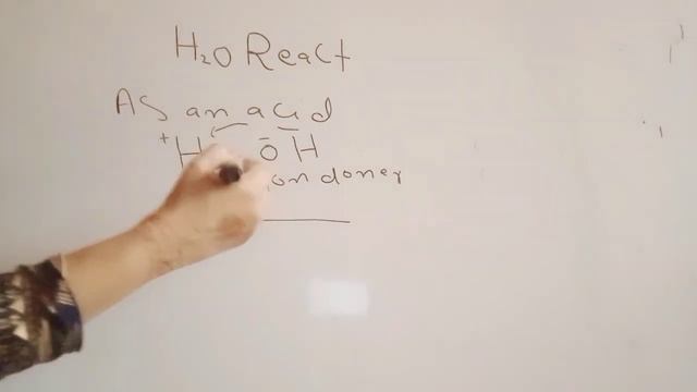 water definition and Water React as an Acid and Base смотреть онлайн