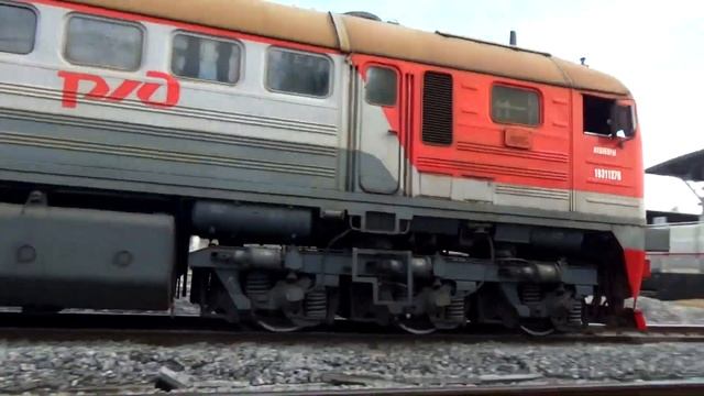 Тепловоз 2М62У-0064, резервом проследует по станции Реутово смотреть онлайн