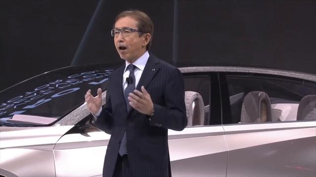 Nissan Press Conference at the 2017 NAIAS | AutoMotoTV смотреть онлайн