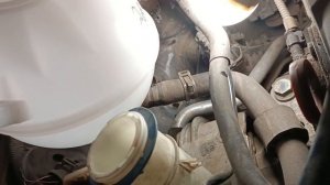 ЗАМЕНА расширительного бачка охлаждающей жидкости Skoda/VW/Audi