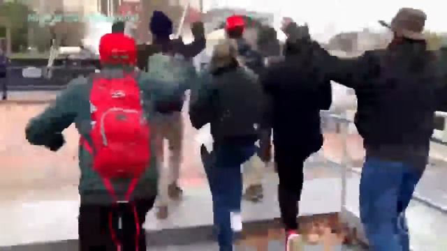 Кто и как штурмовал Капитолий 11 мин 18 сек И кто в этом виноват смотреть онлайн