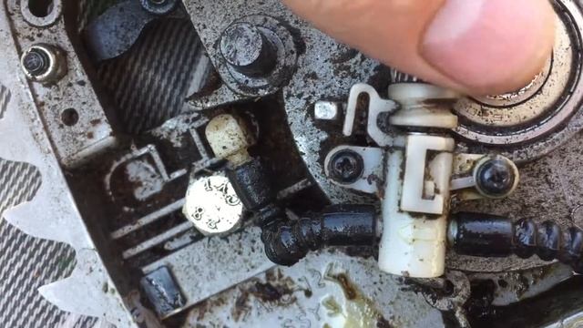 Ремонт электропилы маслонасоса. Смазка цепи смотреть онлайн