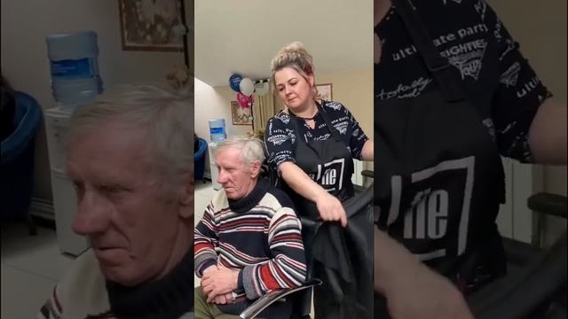 Когда попросил парикмахера сделать мне молодёжную причёску смотреть онлайн