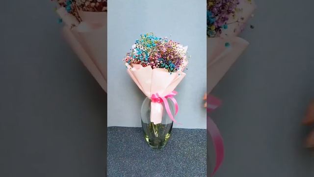 Гипсофила дарит ощущение поцелуя солнца и объятий тёплого ветерка ? #цветы #гипсофила #букет смотреть онлайн